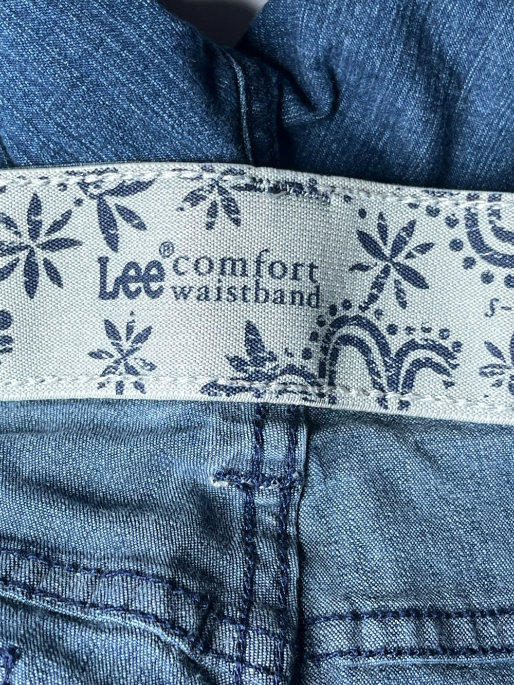 Lee Comfort Waistband Jean Shorts Size 16 - Picture 10 of 13